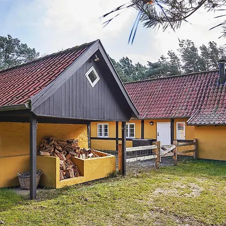 Holiday Aakirkeby Xi * Vester Somarken